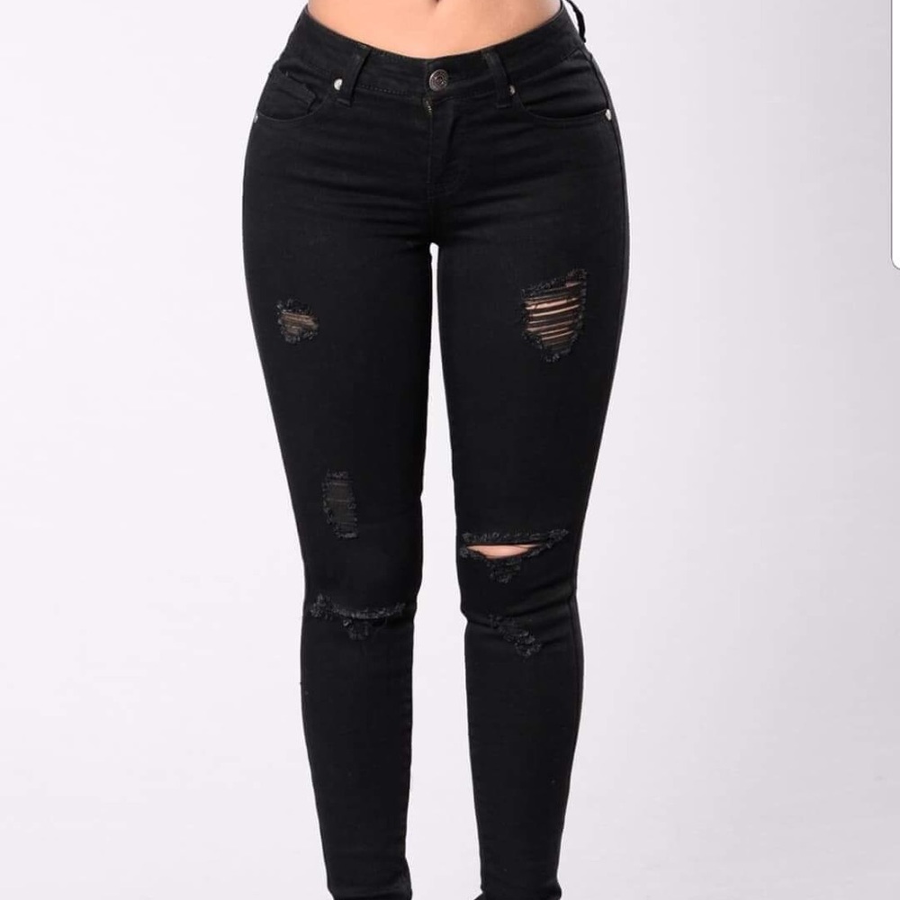 WAY TOO CHEAP!!! Black Fashion Nova Jeans